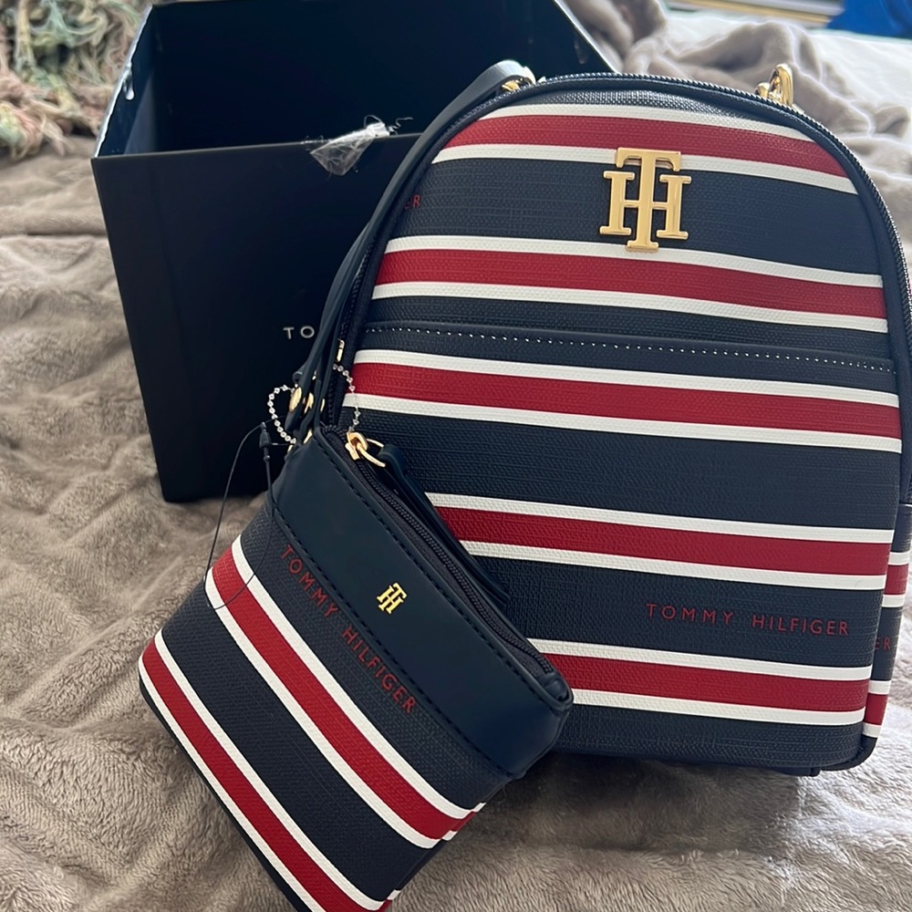 Tommy Hilfiger mini book bag BRAND NEW